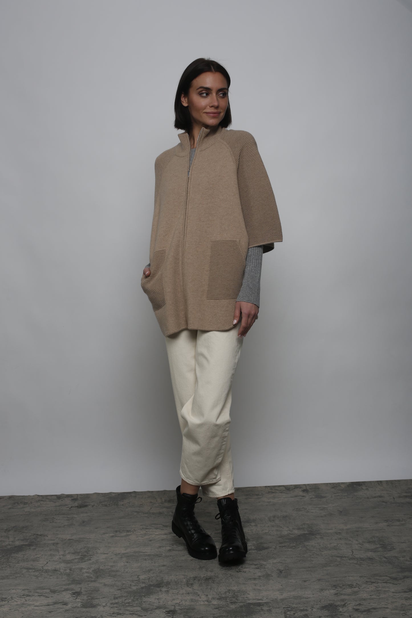 Ottoman Stitch Zip Capelet