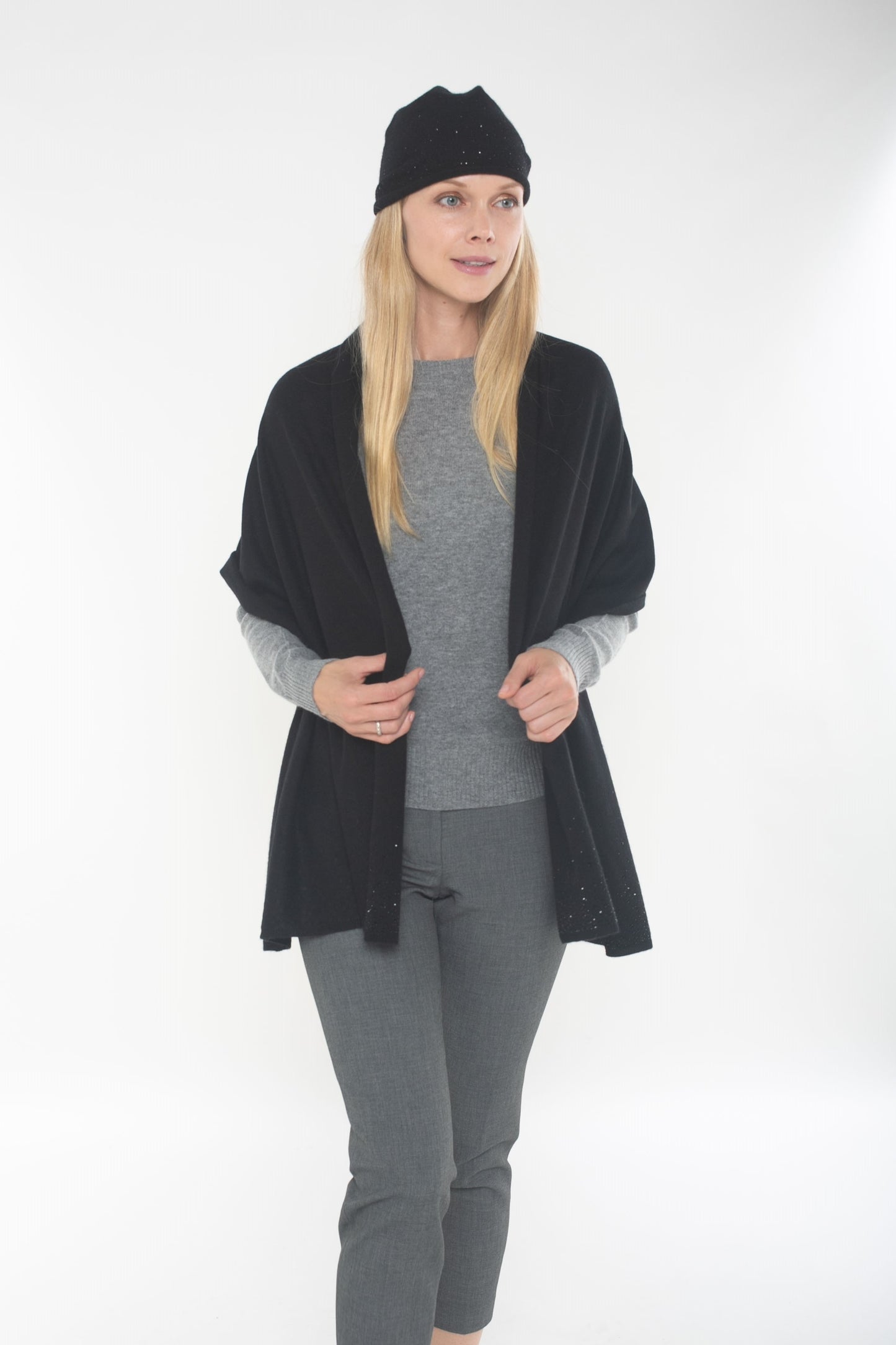 100% Cashmere Embellished Scarf