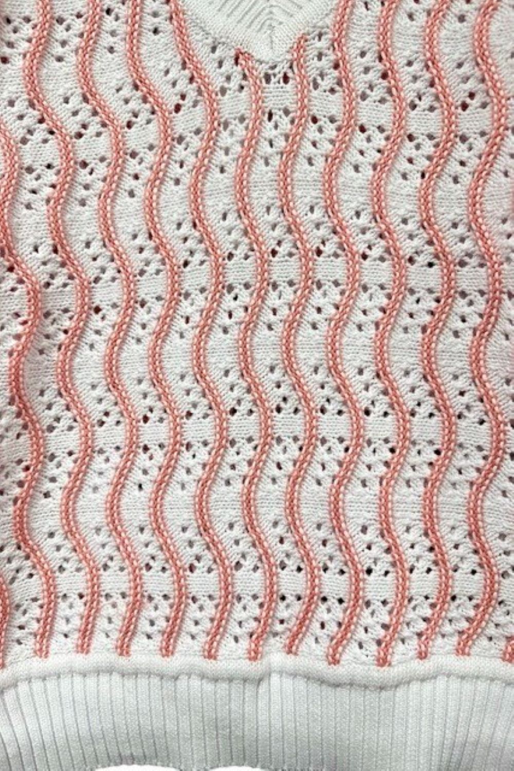 2-Color Pattern V-Neck Sweater