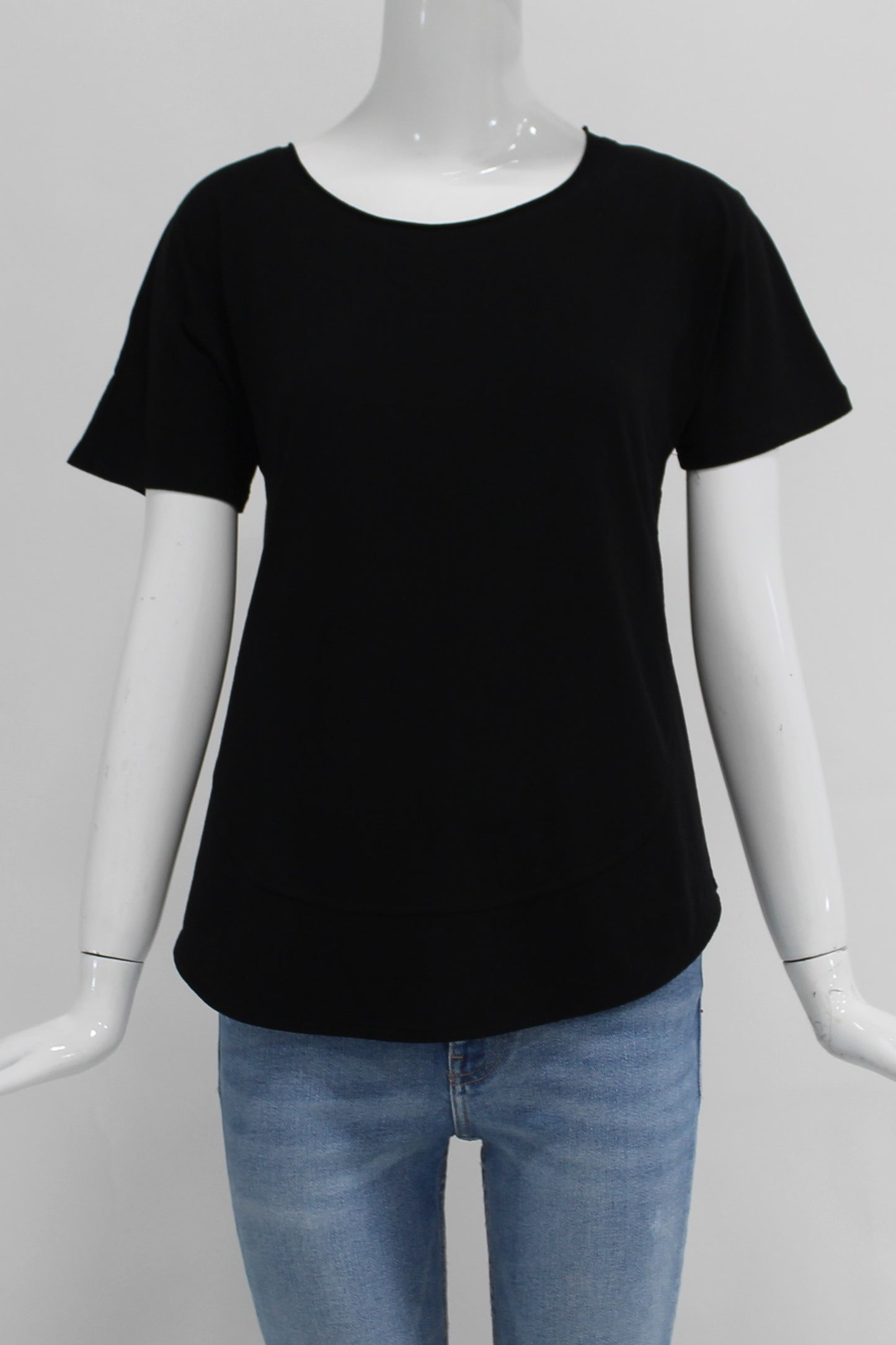Circle Yoke Scoop Neck Tee