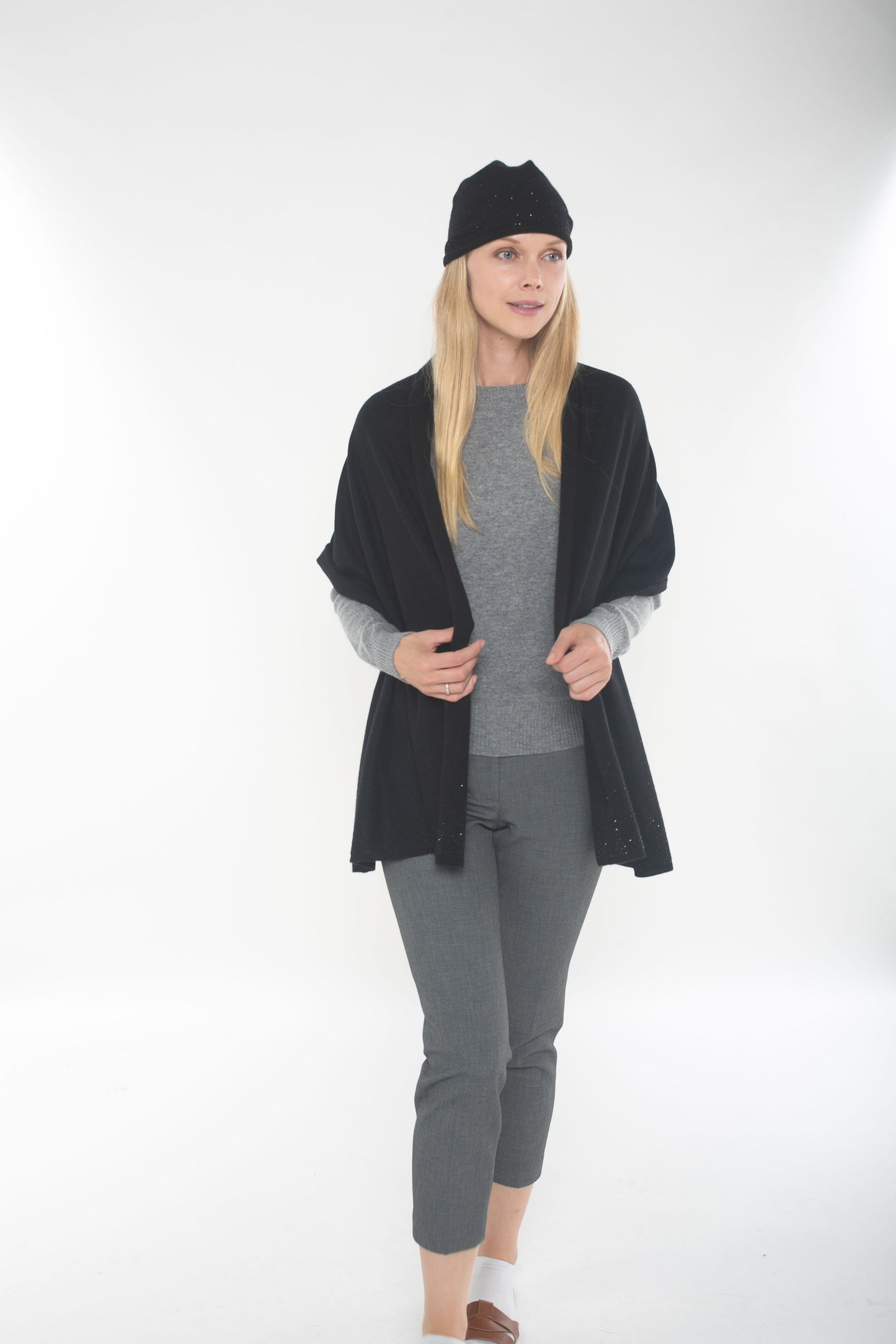 100% Cashmere Embellished Hat